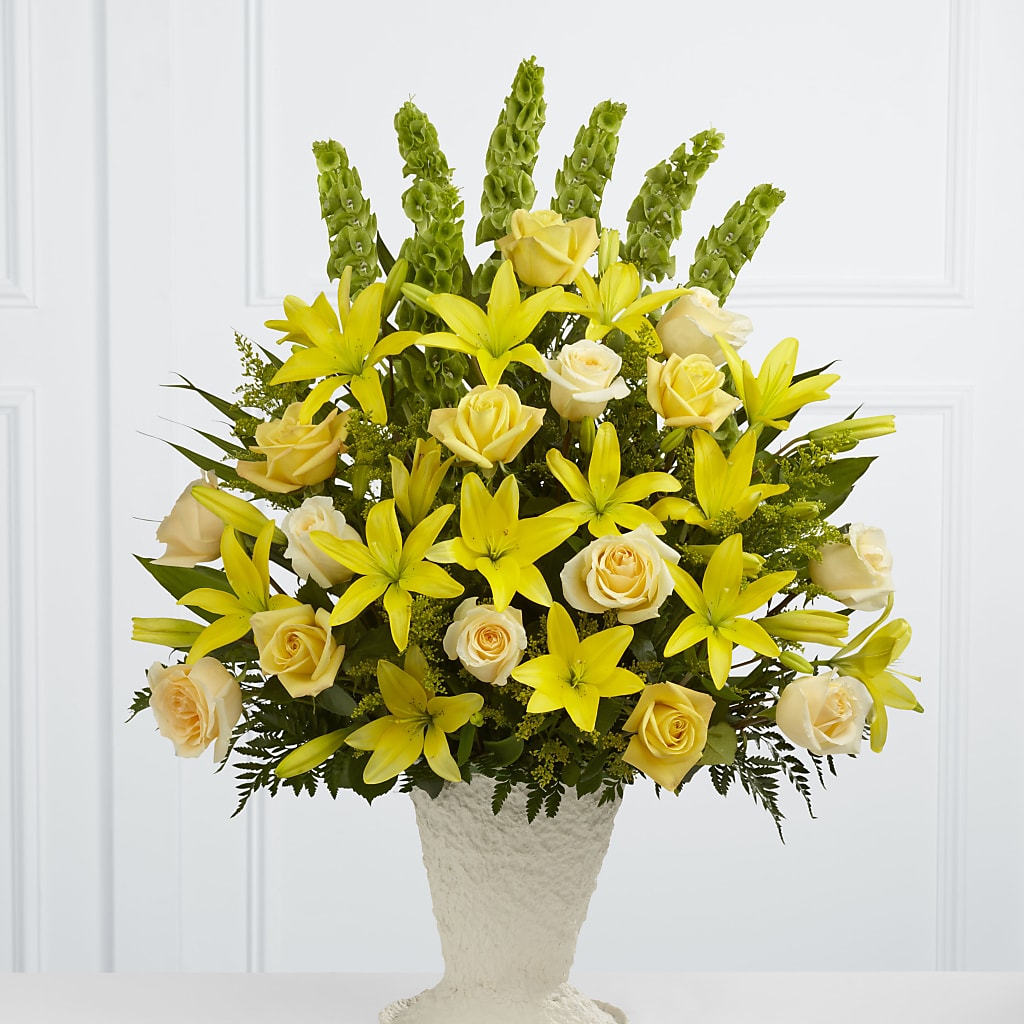 Golden Memories Arrangement – Mt Scott Blooms By Maru, Portland OR
