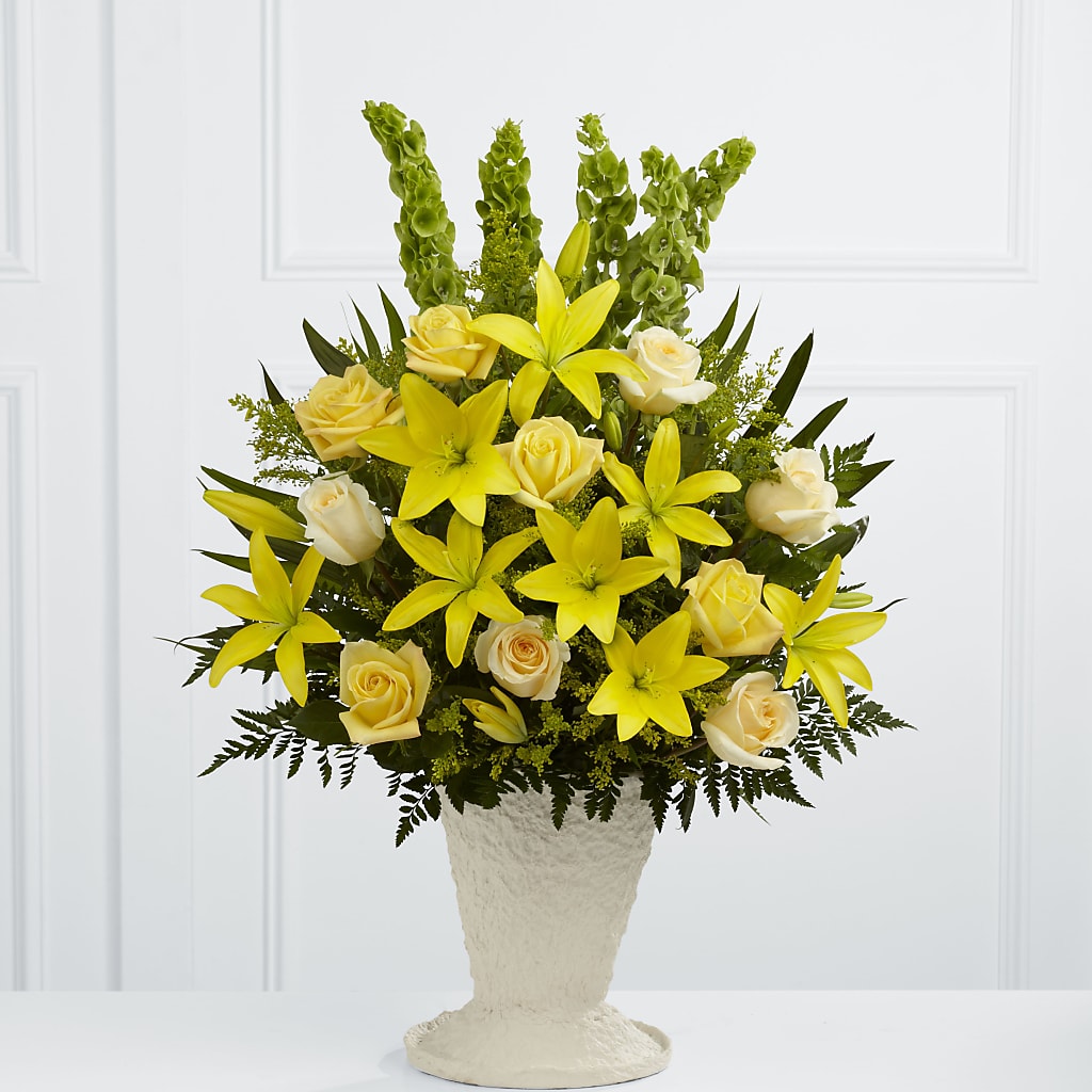Golden Memories Arrangement – Mt Scott Blooms By Maru, Portland OR