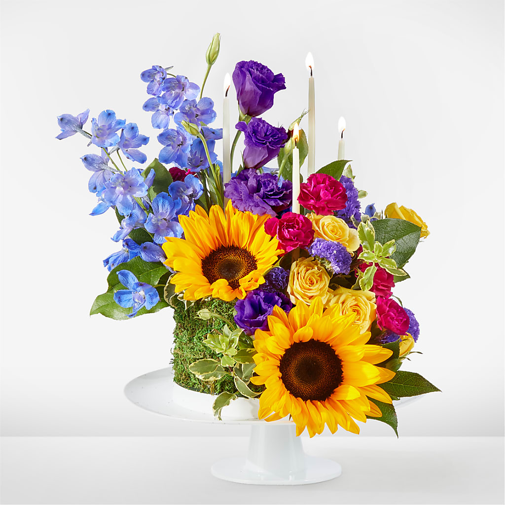 Star of the Day Floral Cake – Mt Scott Blooms By Maru, Portland OR