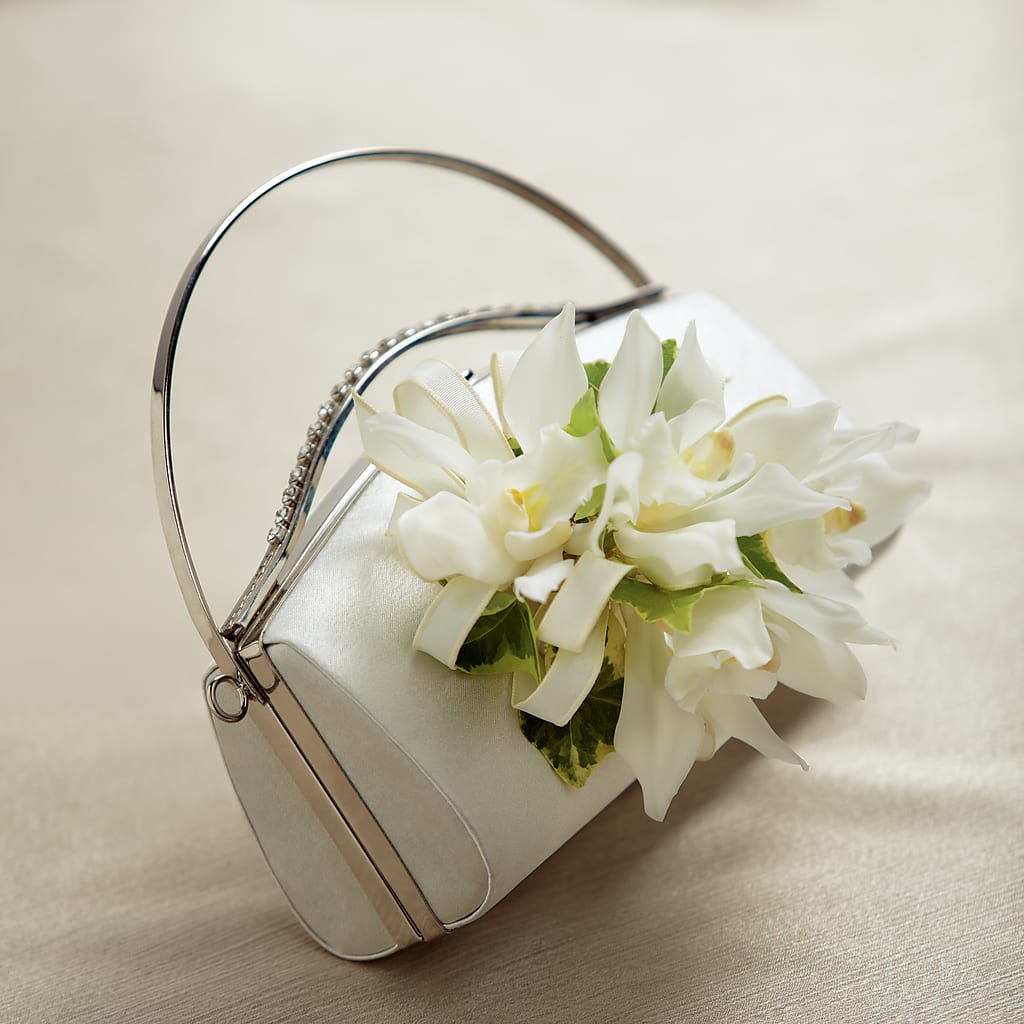 White Purse Decor – Mt Scott Blooms By Maru, Portland OR