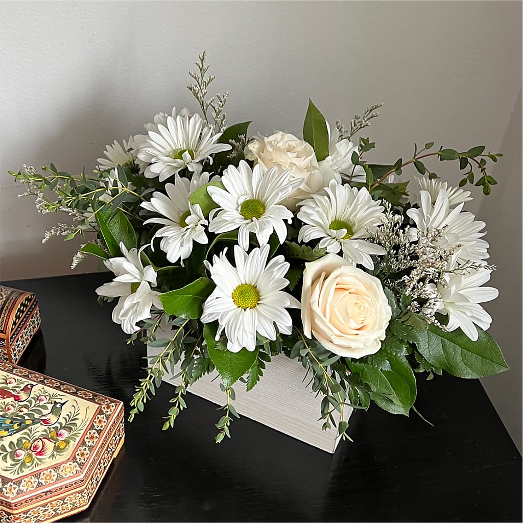 Fresh Linen Box Bouquet –  Mt Scott Blooms By Maru, Portland OR